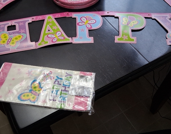Birthday Supplies For A Little Girl Butterfly Theme - Picture 8 of 8